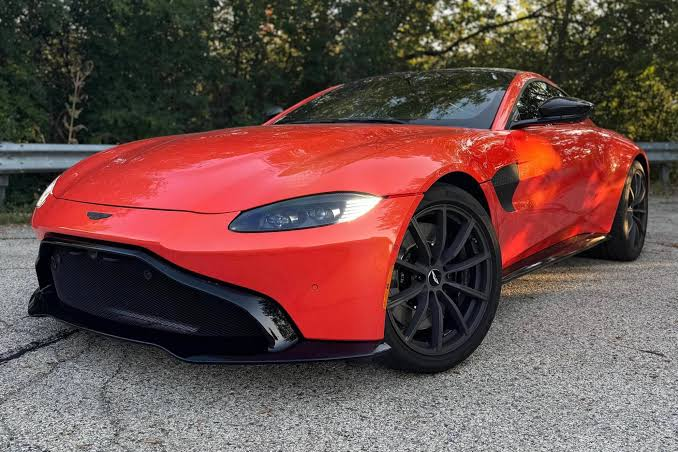Aston Martin Aston Martin Vantage – Sıfır Ayarında, Eşsiz Performans