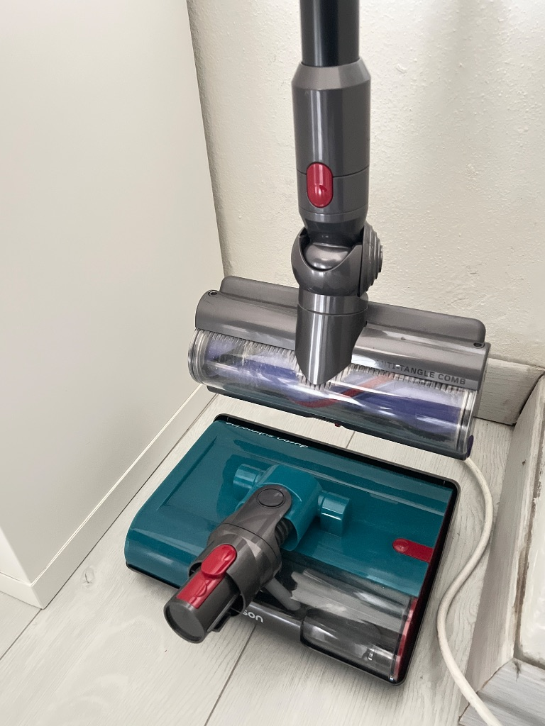 Elektrikli Süpürge Dyson v15 detect ıslak + kuru