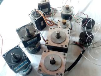 SATILIK STEP VE SPİNDLE MOTOR VE S&Uuml;R&Uuml;C&Uuml;LER